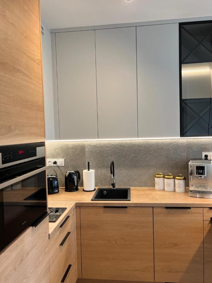 Family & Business Elegant Apartments Ul Lotnicza Centrum Galeria Korona - 1 Bedroom, Terrace, Air Conditioning, Garage - New! Кельце Экстерьер фото